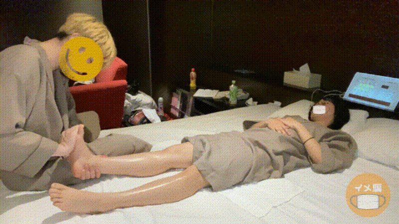 地味眼镜女子在按摩的时候被拍摄了  IMEDAMAFC2