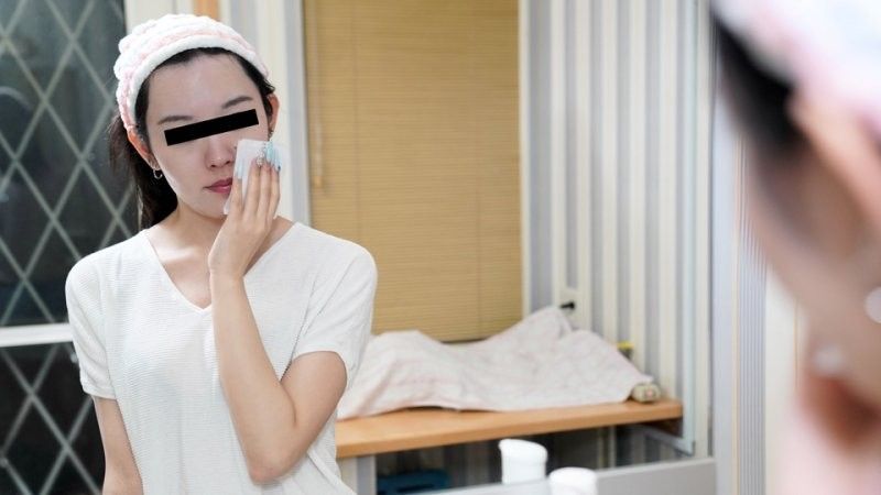 素颜素人~身材苗条,胸部丰满,即使不化妆也很可爱~ 山下萌花