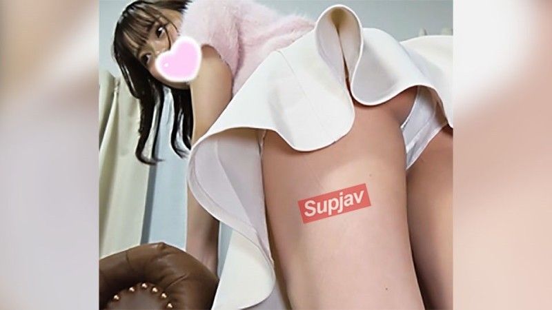 平常是普通的大学生。另一面是不为人知的秘密