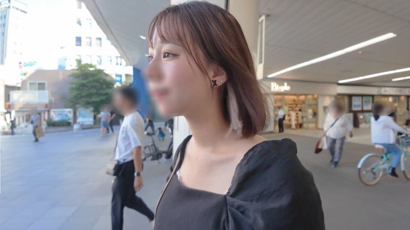 【初次】F罩杯(MARCH)美女「打工的薪水不够...」为了学费应徵高额打工